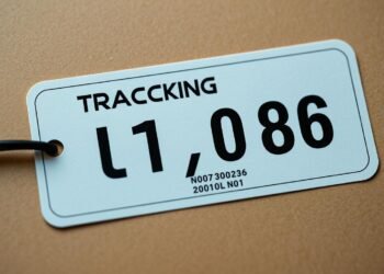 referenznummer versand tracking system